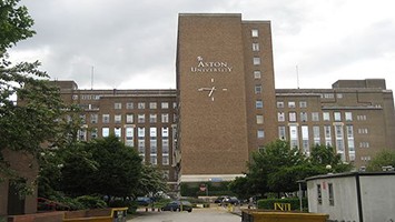 阿斯顿大学